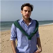 Profesor de turismo imparte clases relacionadas con este ámbito